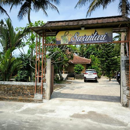 Puri Swantari Javanese Home Stay Sleman  Exterior photo