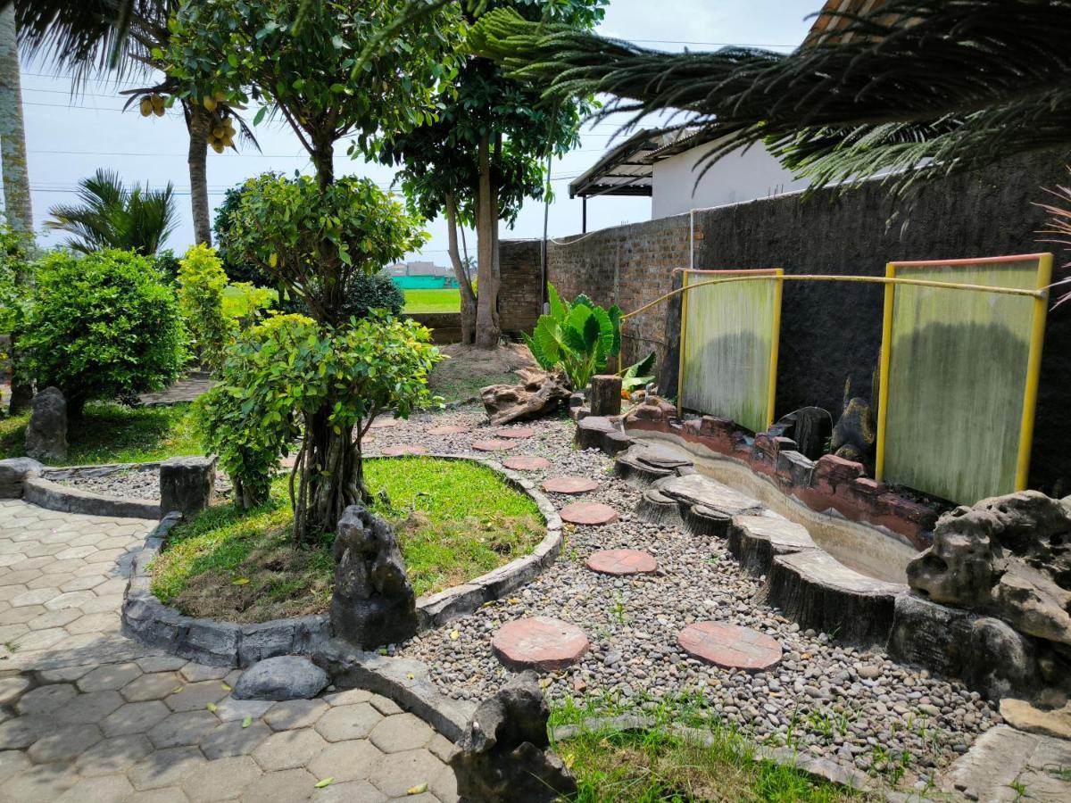 Puri Swantari Javanese Home Stay Sleman  Exterior photo